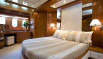 Yacht YUMI -  Master Cabin